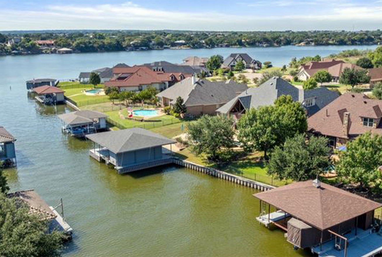 Aerial view of homes on Lake Granbury